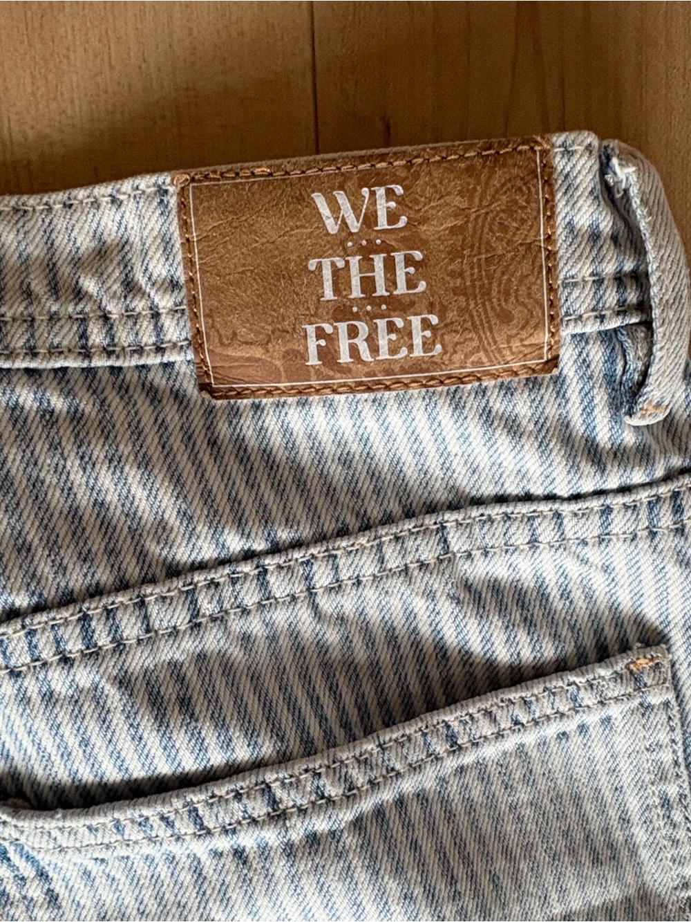 We The Free Women's Relaxed Wide-Leg Stripe Jeans - Light Blue - Picture 5 of 7